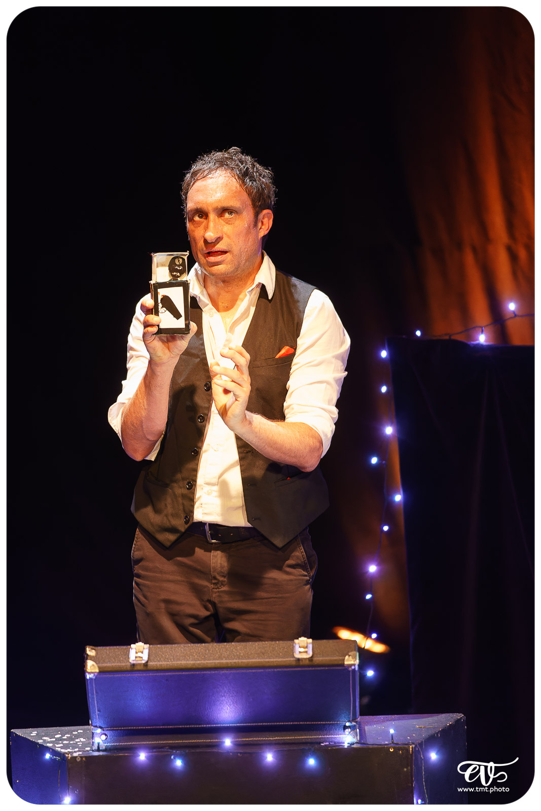 LE CIRQUE DES ÉTOILES (COMME UNE ÉTINCELLE)